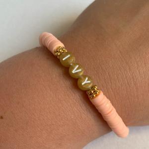 Armband katsuki zalm roze.jpeg