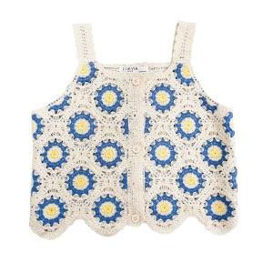 crochet top bloemen blauw geel.jpg