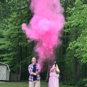 gender reveal poeder kanon roze.jpg