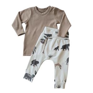 outfit jungle.jpg