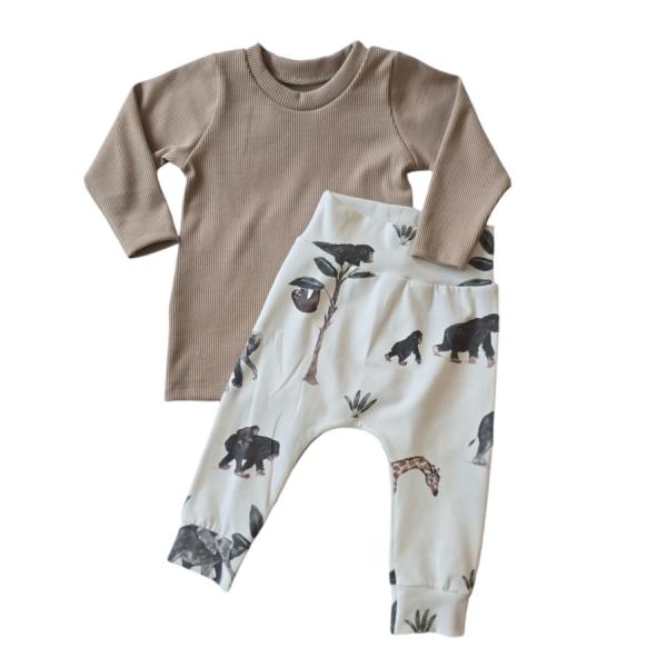 outfit jungle.jpg