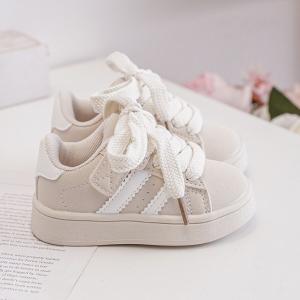 sneaker beige mood.jpg