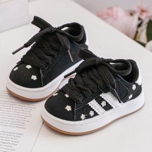 sneaker zwart meisje bloemetjes 3.jpg