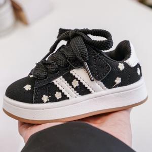 sneaker zwart meisje bloemetjes 4.jpg