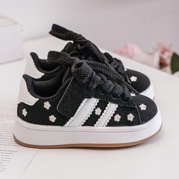 sneaker zwart meisje bloemetjes 5.jpg