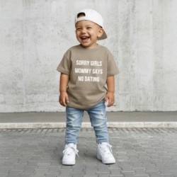 shirt jongen met tekst sorry girls mommy says no dating