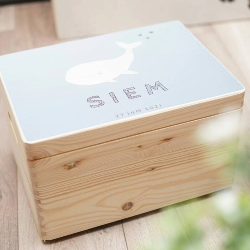 kaartje geboorte kist hout