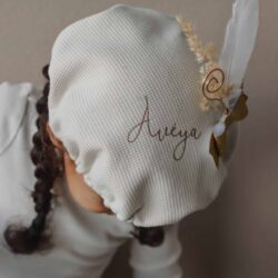 pietenmuts strik met naam wafelstof beige pietenmuts strik met naam wafelstof beige