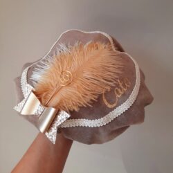 pietenmuts luxe taupe met naam