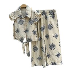 zomerset beige blauwe bloemen