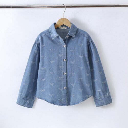 denim blouse strikjes