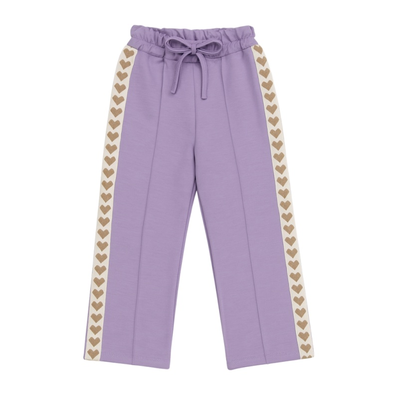 jogger lila grote hartjes zijkant meisje