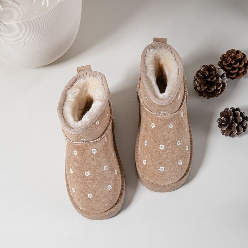 laarsjes winter meisje