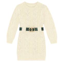 gebreid beige jurkje met riem gebreid beige jurkje met riem