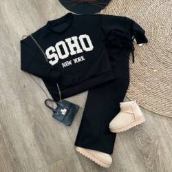 SOHO joggingset zwart meisje – zachte warme set kinderkleding SOHO joggingset zwart meisje – zachte warme set kinderkleding
