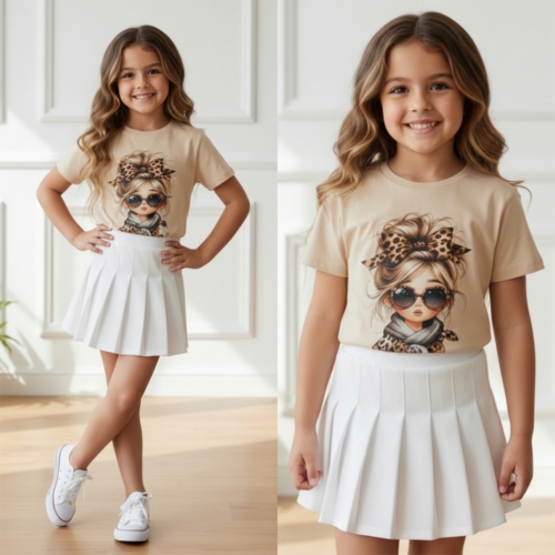 Beige chic girl t shirt meisjes met trendy girl print en zonnebril Beige chic girl t shirt meisjes met trendy girl print en zonnebril