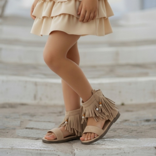 fringe sandaaltjes beige meisje