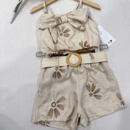 zomersetje meisje bloemen beige met short