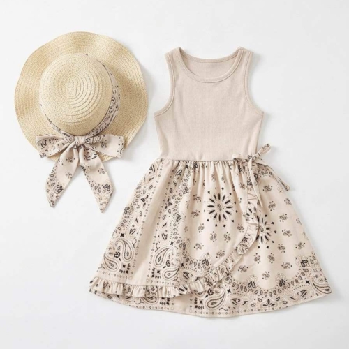 jurk beige zomer meisje met hoedje