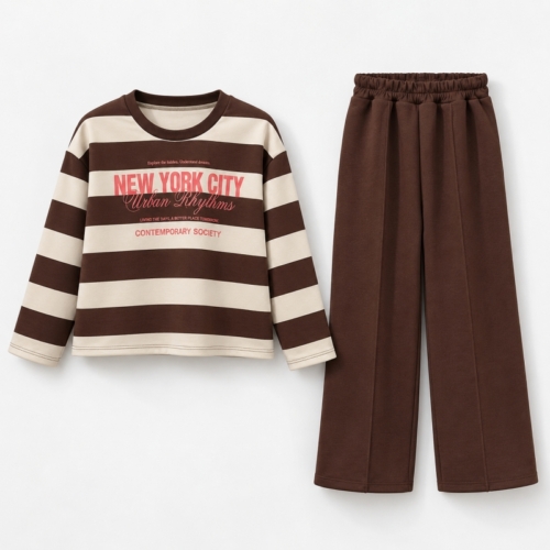 Gestreepte New York sweater met wijde broek beige